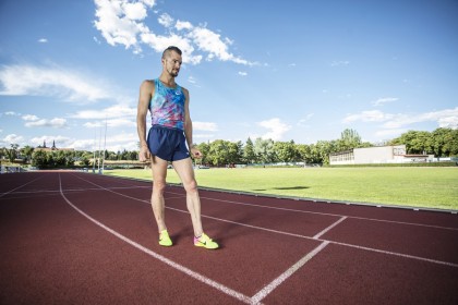 JAKUB HOLUŠA
